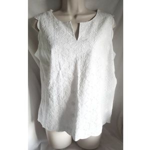 TALBOTS white eyelet scallop hem sleeveless top